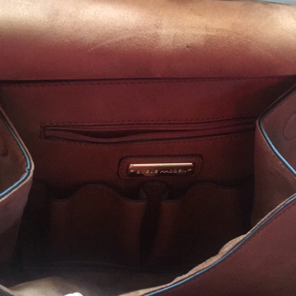 Handbag - Picture 3 of 5